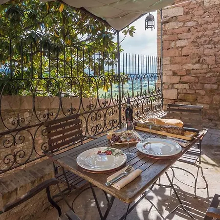 Suites Le Dimore Di San Francesco * Ассизи